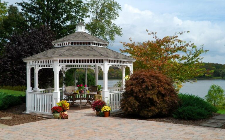 16 foot Vinyl octagonal Amish Gazebo